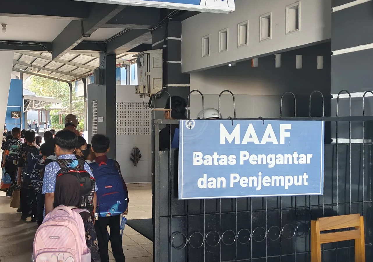 [TIPS] Tegur Siswa Terlambat Tanpa Mempermalukannya, Begini Caranya