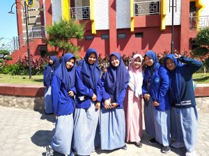 AL AKHYAR LAKUKAN KUNJUNGAN DESTINASI WISATA AL QUR'AN DAN SEJARAH