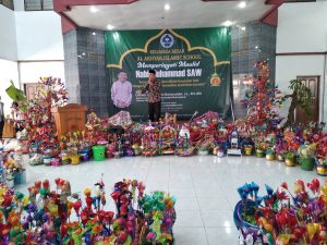 KELUARGA BESAR AL AKHYAR ISLAMIC SCHOOL MEMPERINGATI MAULID NABI MUHAMMAD SAW