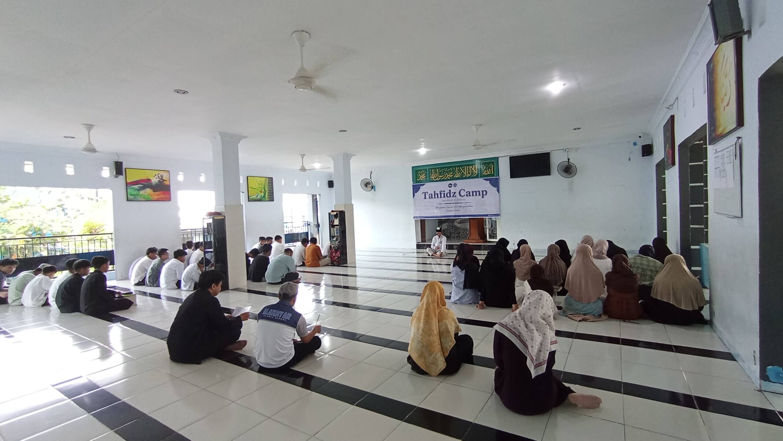 Melangkah Bersama Al-Qur’an: Refleksi Peserta Tahfidz Camp Kelas IX SMP Islam Al Akhyar