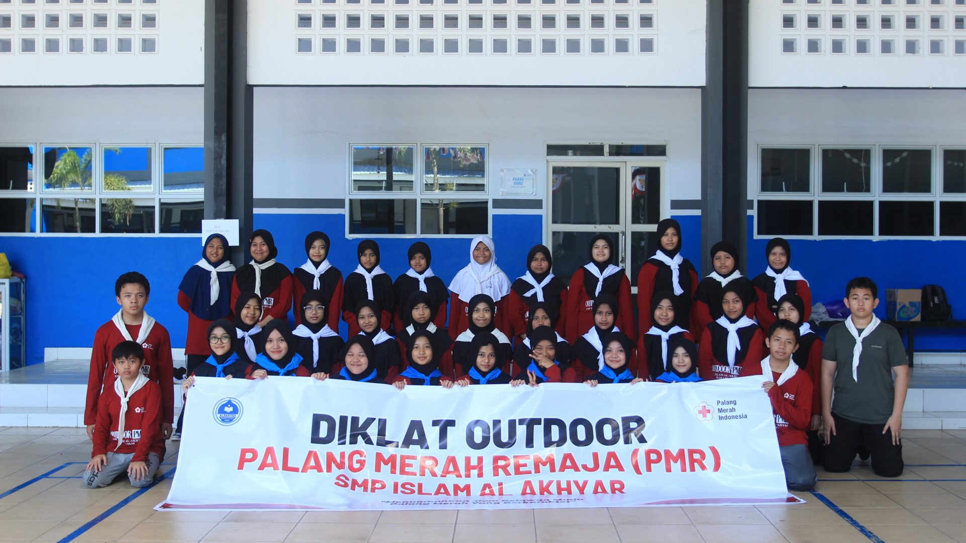 Diklat Outdoor dan Pengukuhan Pengurus Baru PMR PMI Tingkat Madya Unit 355 SMP Islam Al Akhyar