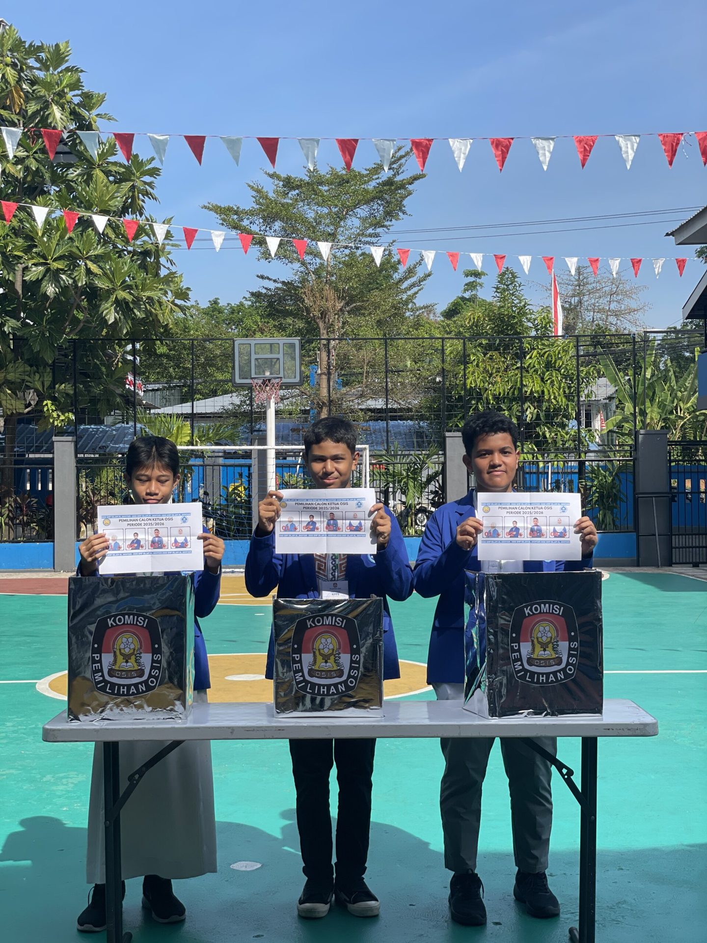 Pemilihan Ketua OSIS SMP Islam Al Akhyar 2025/2026: Wujud Demokrasi di Sekolah