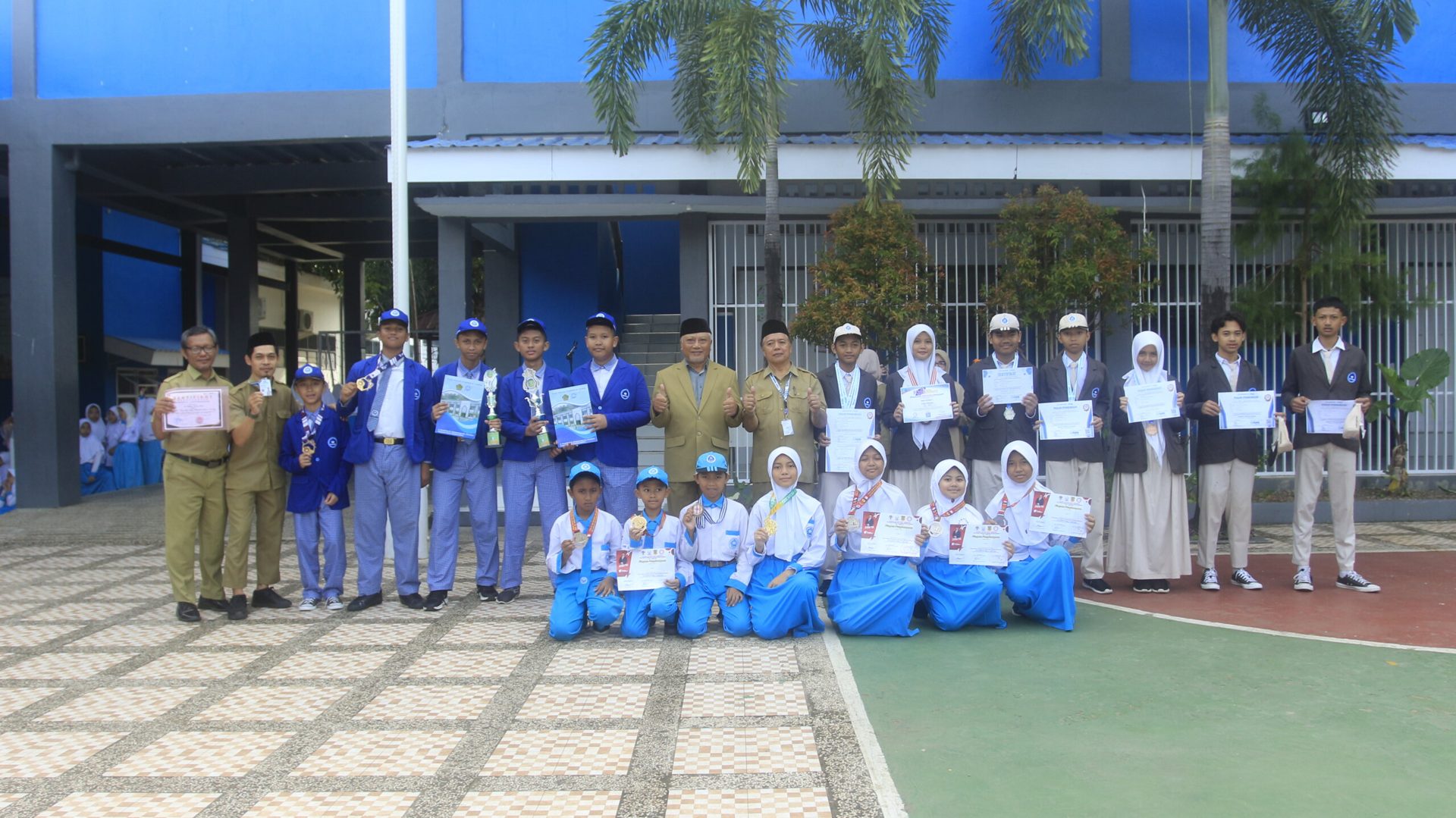 Ucapan Selamat Kepada Para Juara SMP Islam Al Akhyar di Ajang SCIONIC 2024