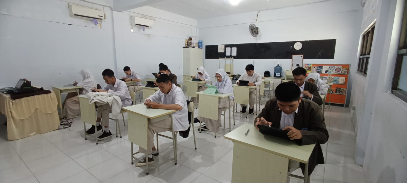 Pelaksanaan Ujian Semester Genap & Ujian Akhir Sekolah SMA Islam Al Akhyar